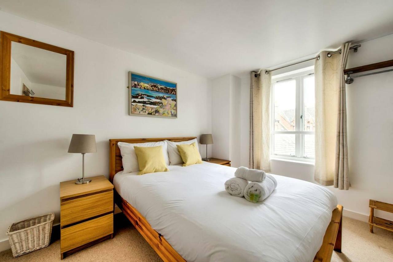 Altido Ultra Stylish Calton Road Apt W/ Parking Apartment Edinburgh Exterior photo