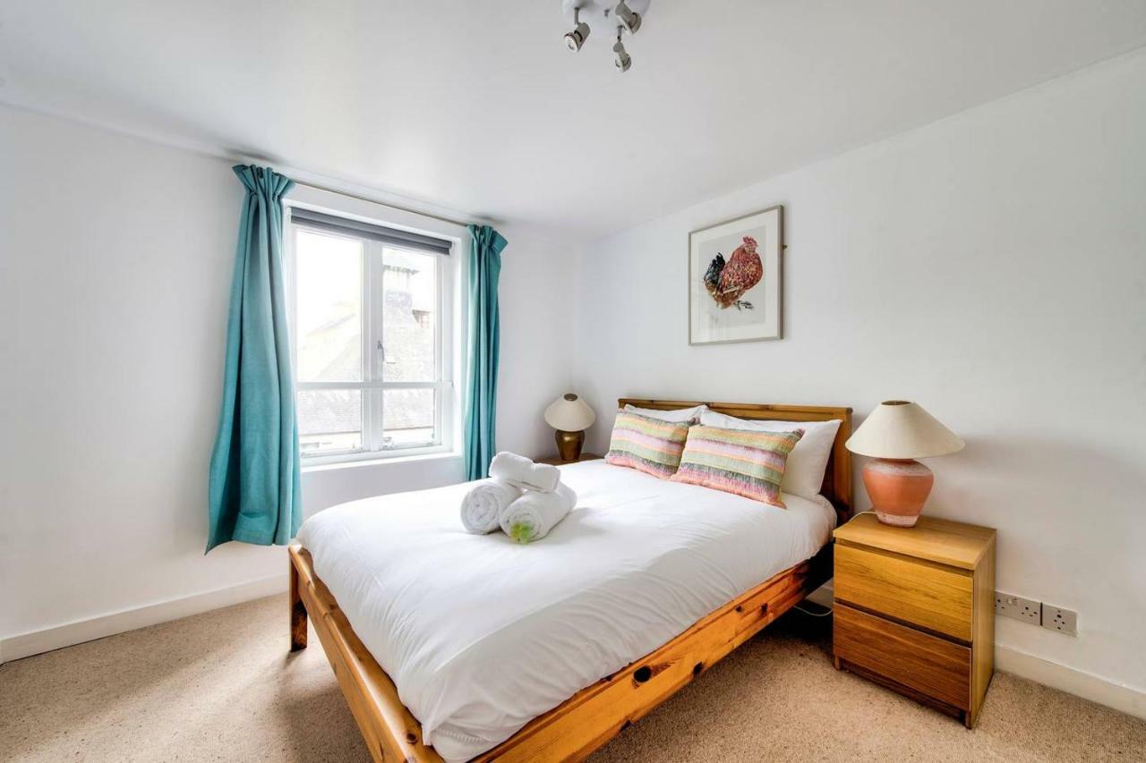 Altido Ultra Stylish Calton Road Apt W/ Parking Apartment Edinburgh Exterior photo