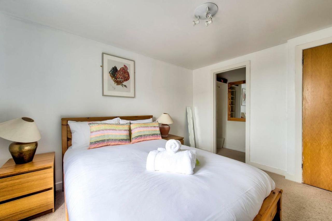 Altido Ultra Stylish Calton Road Apt W/ Parking Apartment Edinburgh Exterior photo