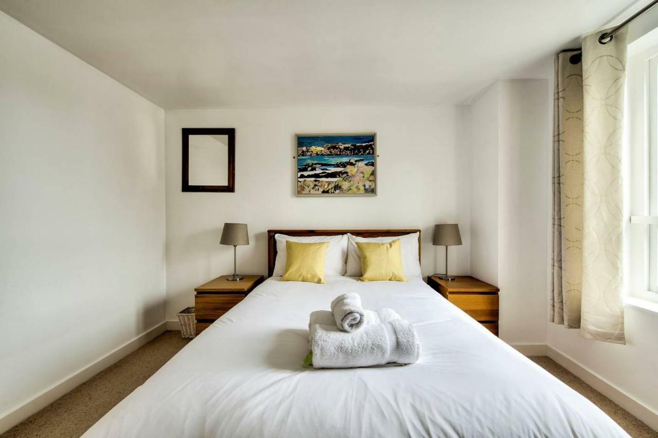 Altido Ultra Stylish Calton Road Apt W/ Parking Apartment Edinburgh Exterior photo